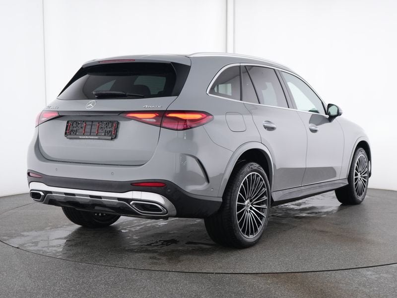 Mercedes-Benz GLC 300 e 4MATIC AMG Plug-In Hybride AMG Line, Automaat, 12 maanden, Zwart, Plug-in hybride
