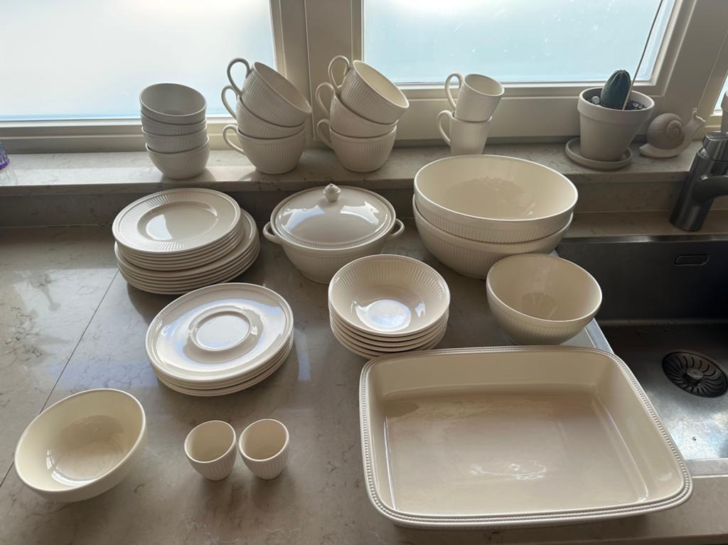Wedgwood Windsor servies set crème wit, Ophalen of Verzenden, Zo goed als nieuw, Wedgwood, Porselein