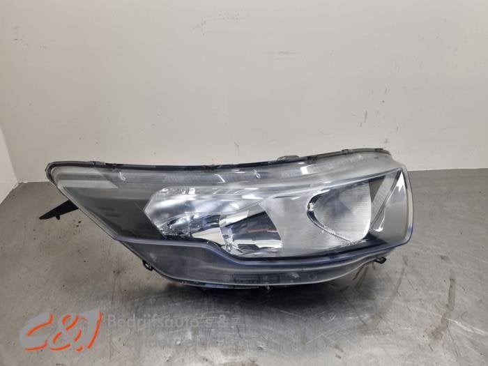 Koplamp rechts van een Iveco New Daily, Gebruikt, -, Overige automerken, -
