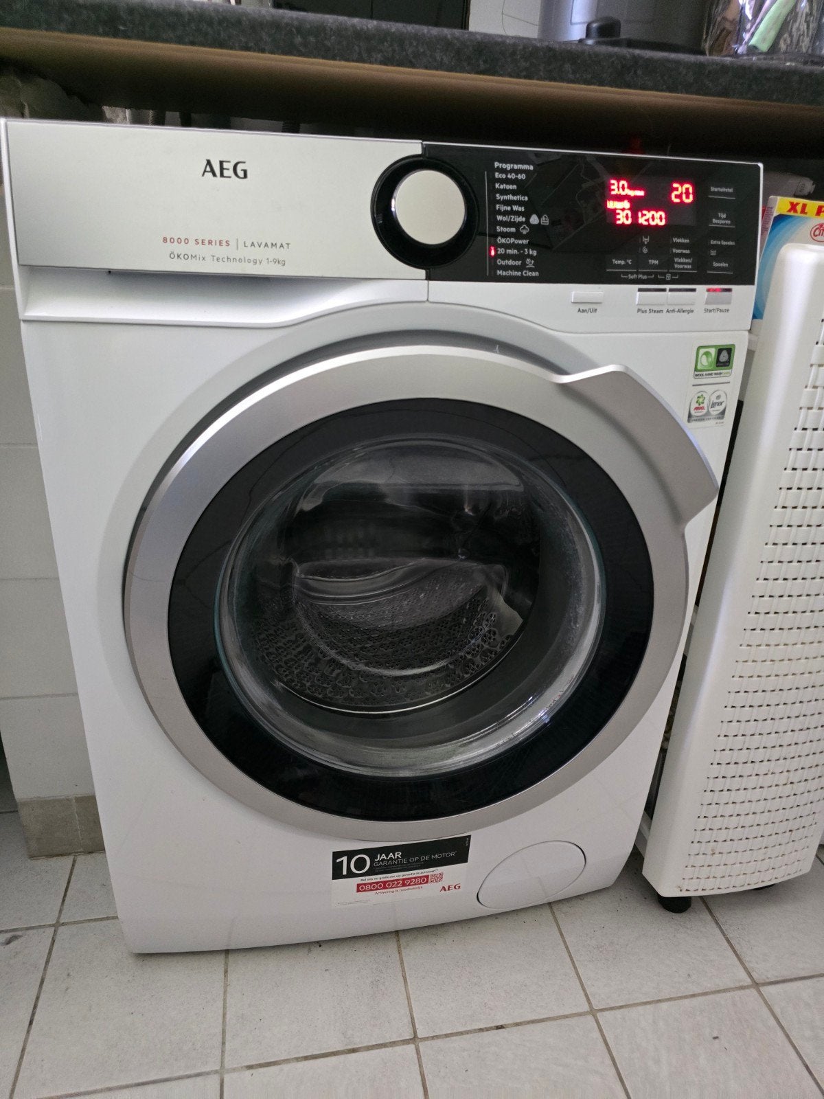 AEG 8000 ÖKOMix wasmachine 9 kg – werkt perfect, Ophalen, 1600 toeren of meer, 85 tot 90 cm