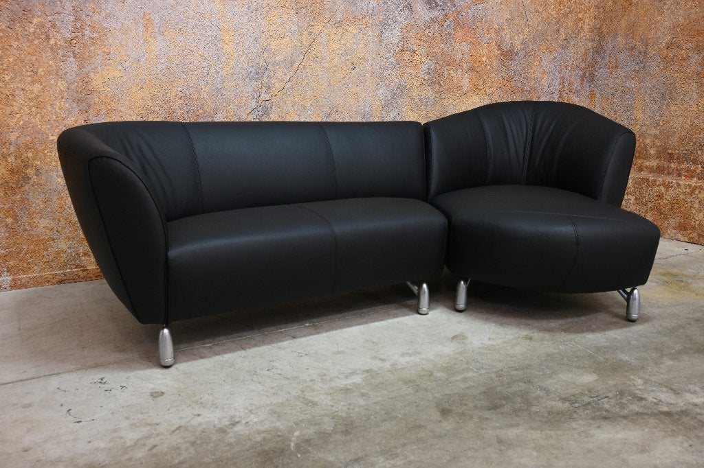 NIEUWbeklede zwarte leren Leolux Pupilla design hoekbank