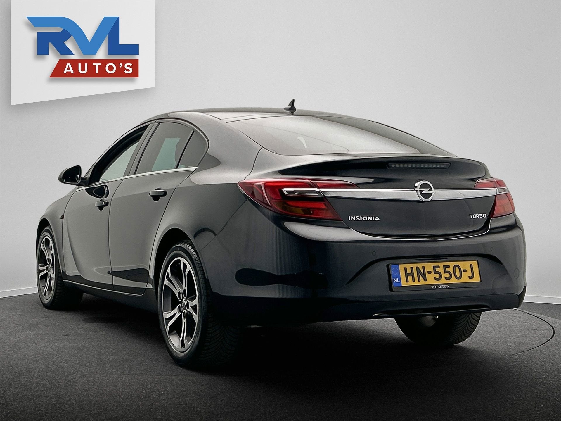 Opel Insignia 1.6 T Business+ Automaat | Carplay | Leder | N, Gebruikt, Euro 6, 4 cilinders, Zwart