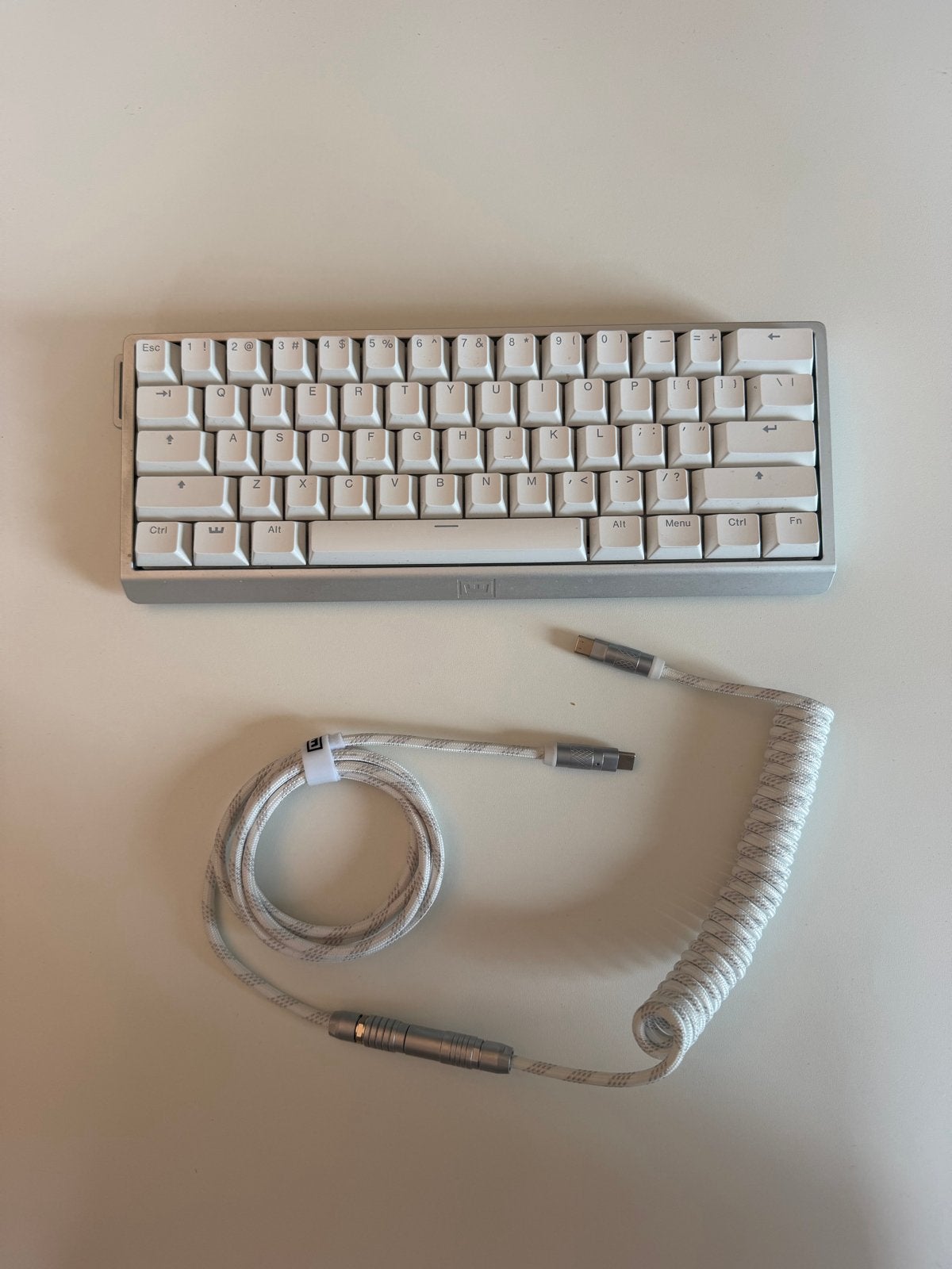 Wooting 60HE v2 Aluminium "Bright Silver" + Premium Kabelset, Ophalen, Gaming toetsenbord, Zo goed als nieuw, Qwerty