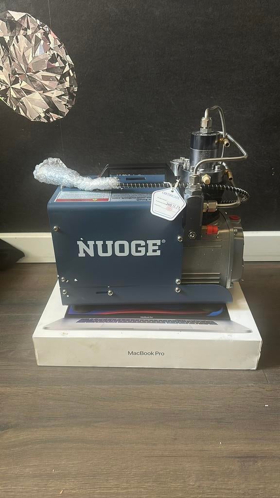 300 Bar Compressor Nieuw & Ongebruikt Vult Supersnel, Ophalen of Verzenden, Zo goed als nieuw