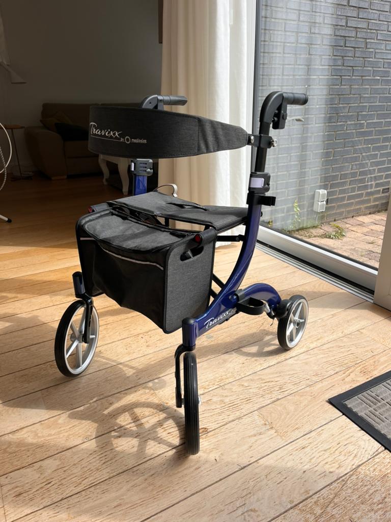 nieuwe Rollator Travixx Deluxe Dark Blue Medipoint, Diversen, Ophalen, Nieuw