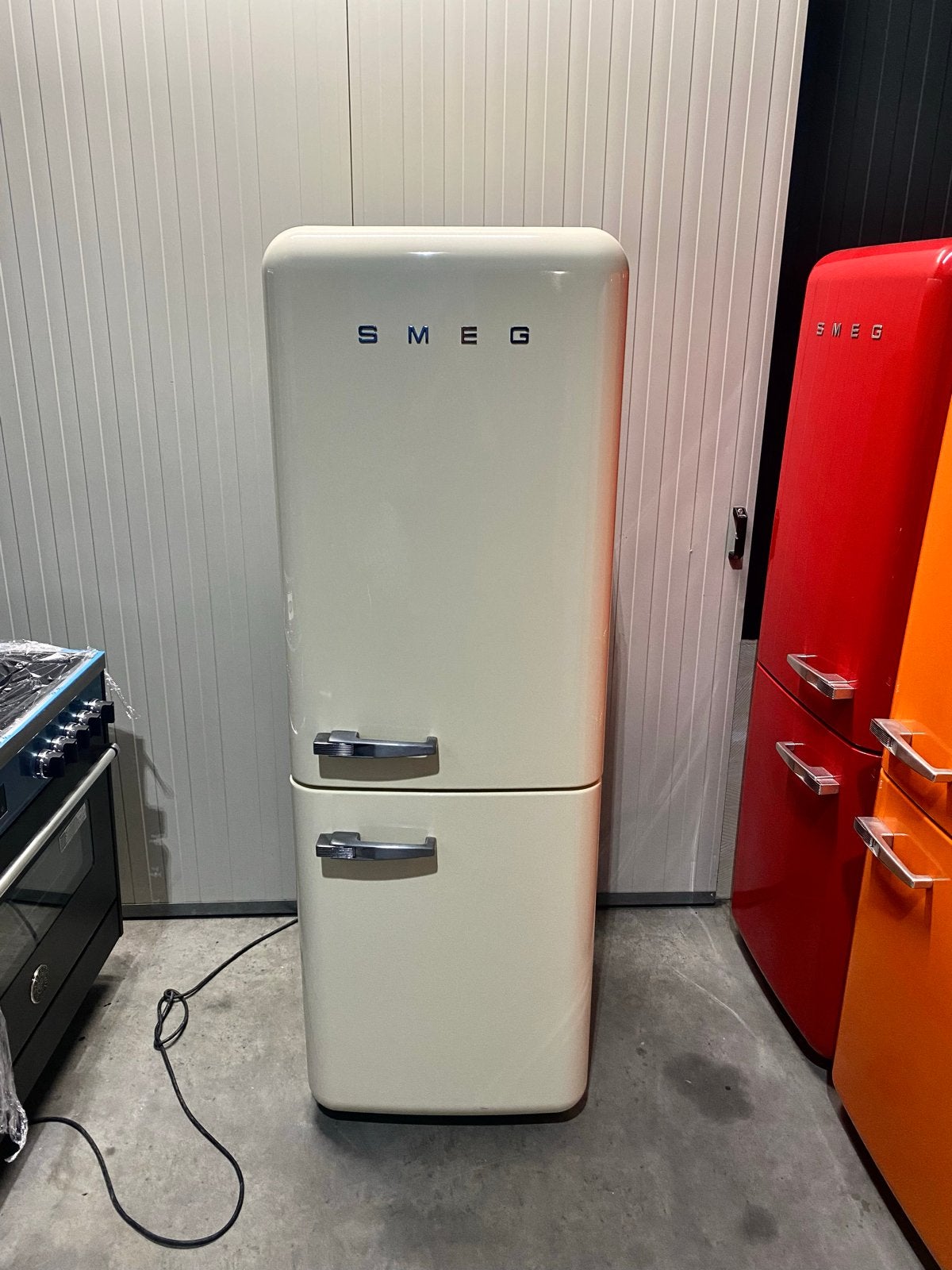 Smeg Koelkast met Vriezer - Crème Retro Design, Witgoed en Apparatuur, Bella, 200 liter of meer, 60 cm of meer, Met aparte vriezer