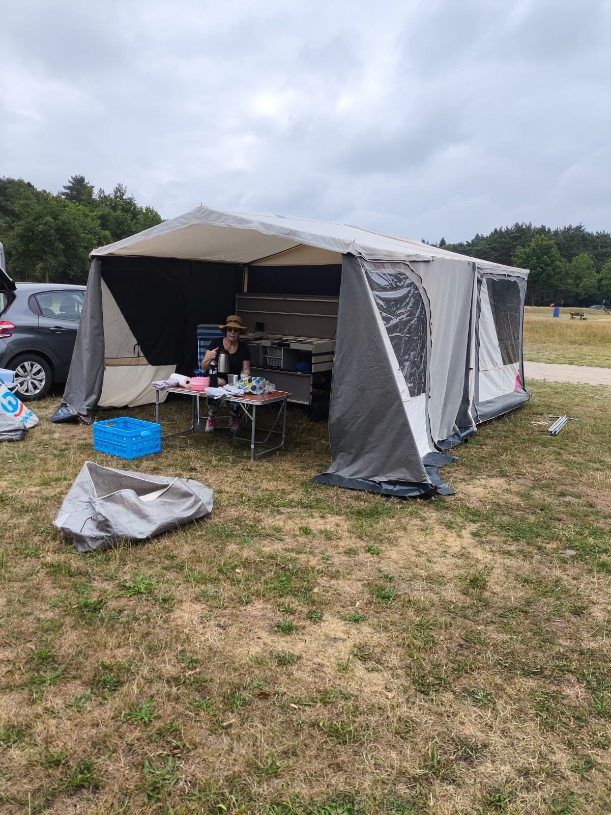 Combi-Camp Venezia 2003  met complete buitenkeuken, Caravans en Kamperen, Ophalen, Tot en met 3, Aanwezig, Combi-Camp