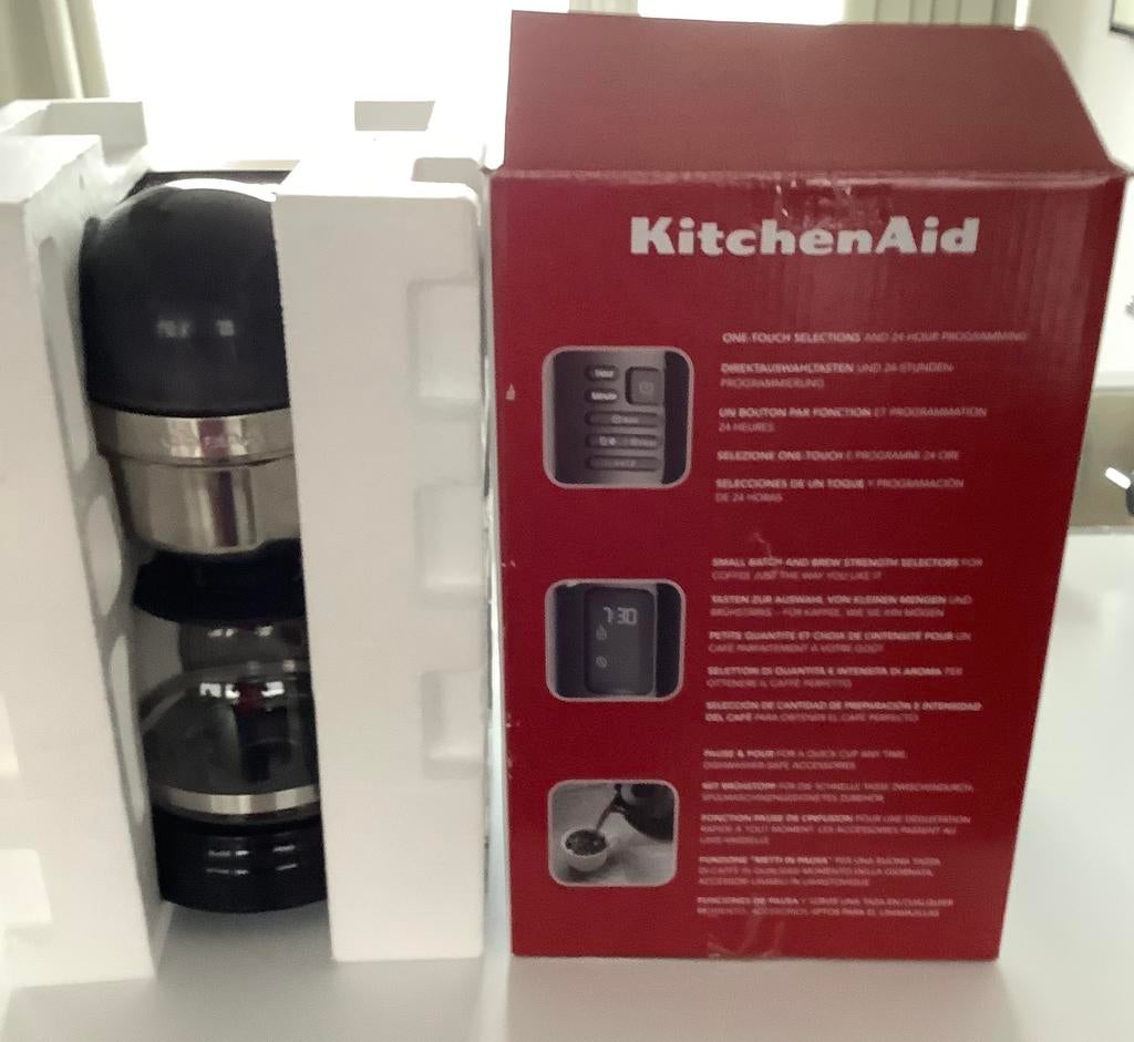 12 cup koffie machine met timer merk Kitchenaid, 10 kopjes of meer, Ophalen of Verzenden, Zo goed als nieuw, Koffiemachine