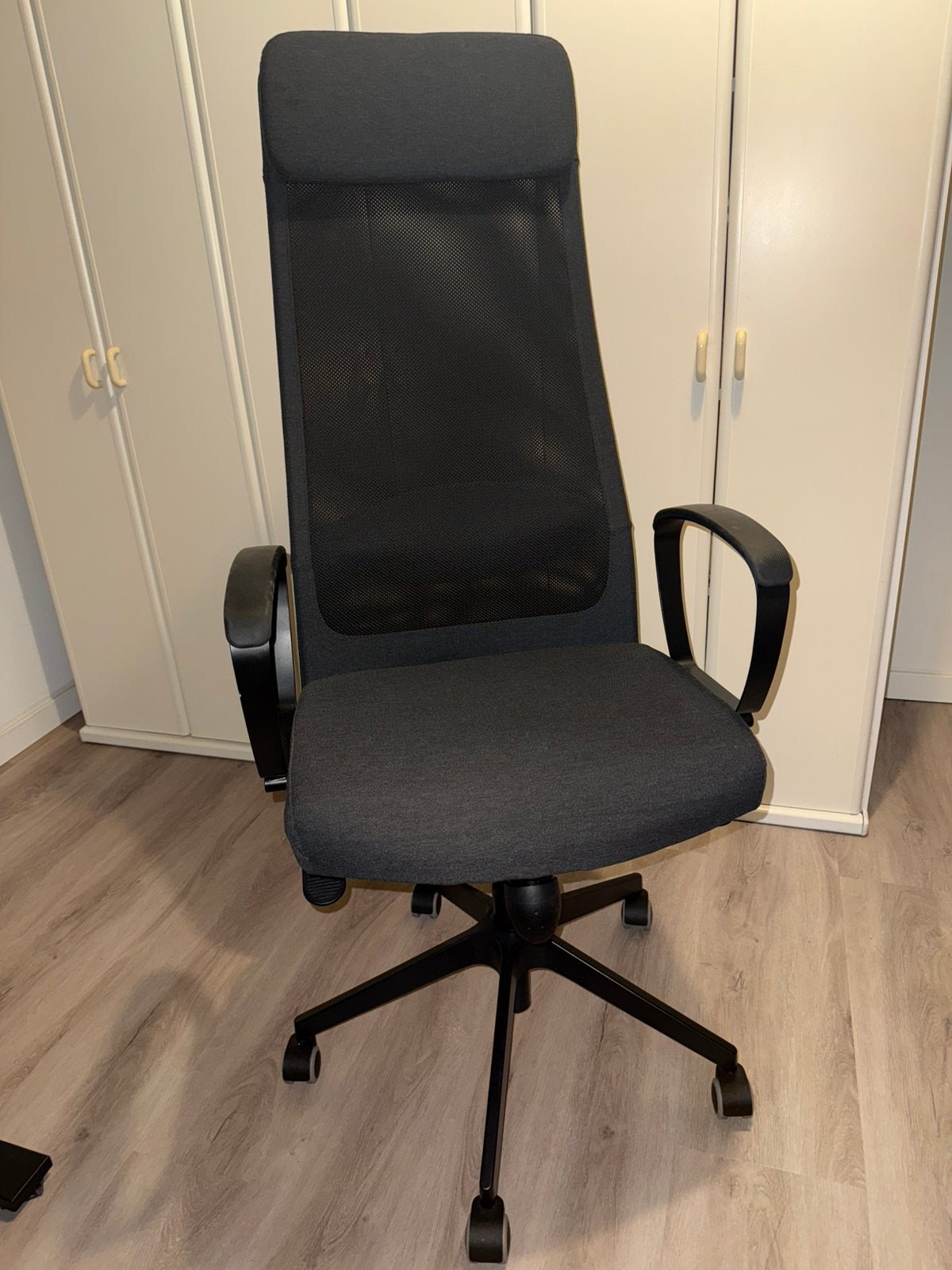 Bureaustoel - gamestoel, Ophalen, Zo goed als nieuw, Zwart