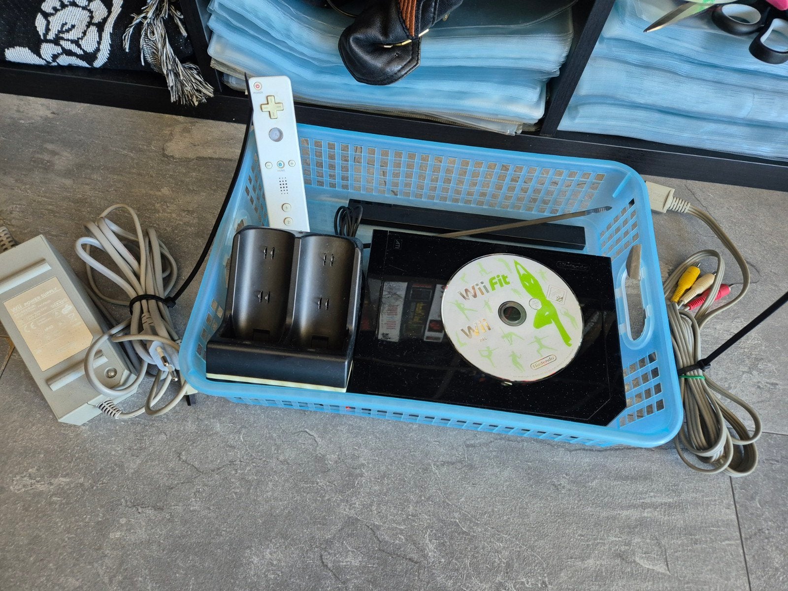 Wii console met Wii Fit en accessoires, Spelcomputers en Games, Ophalen of Verzenden, Gebruikt, Met 1 controller, Met games