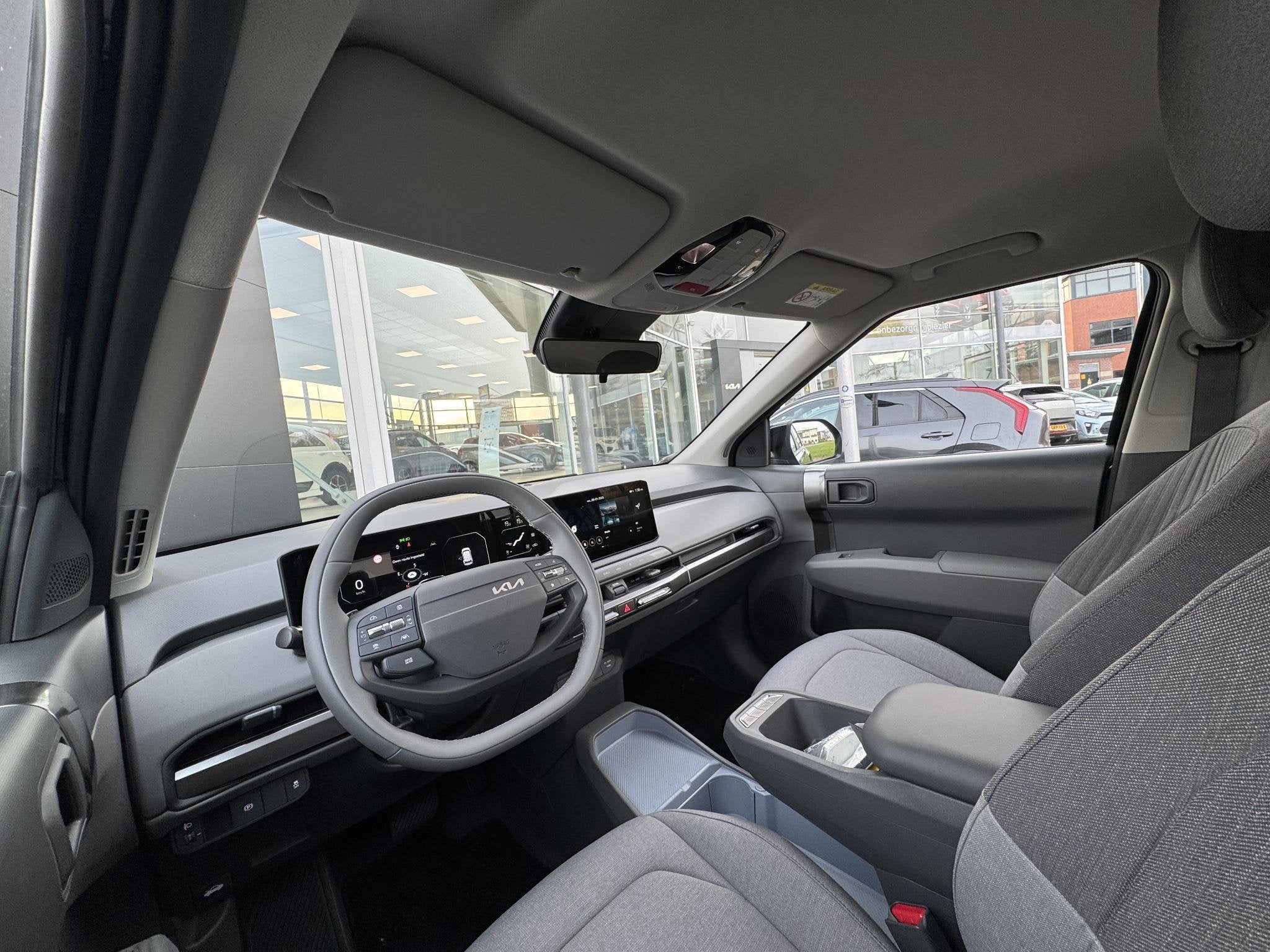Kia EV3 Air 58.3 kWh Nu €4.000,- voordeel | Direct uit voo, Auto's, EV3, Stof, 1700 kg, Automatische klimaatregeling