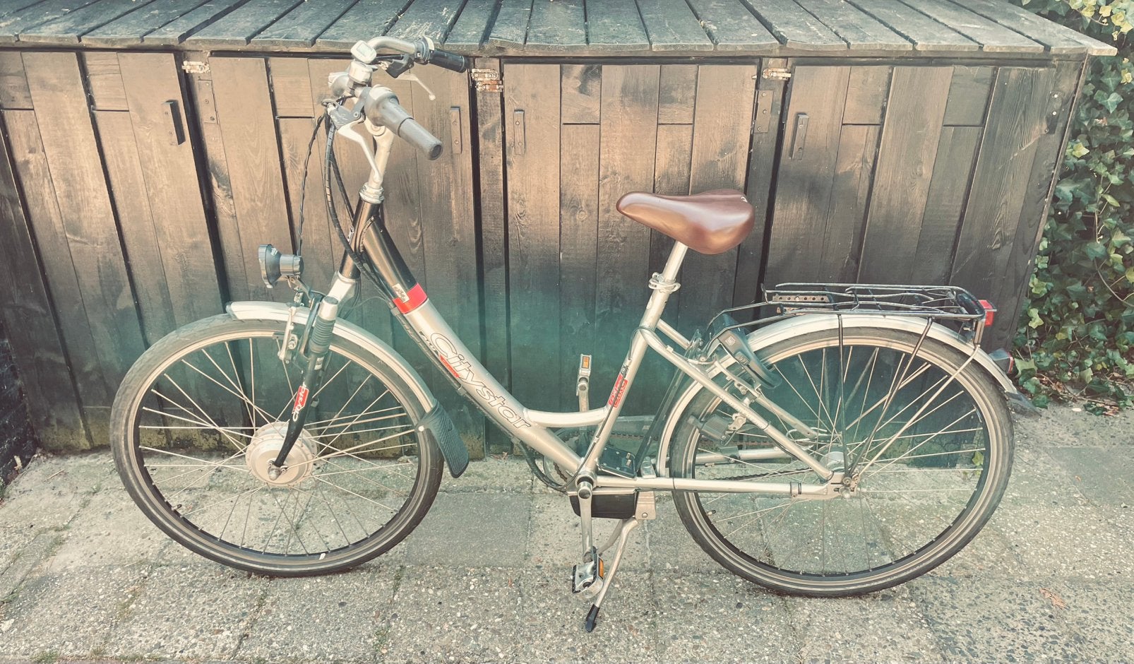 In nette staat damesfiets met 7 versnellingen!, Fietsen en Brommers, Fietsen | Meisjes, Terugtraprem, Versnellingen, Zo goed als nieuw