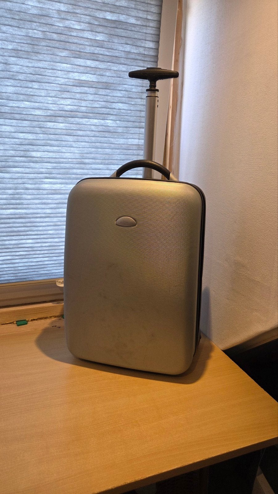 Handbagage trolley - 50x35 cm diepte 20 cm, Ophalen, Uitschuifbare handgreep, Gebruikt, 50 tot 60 cm