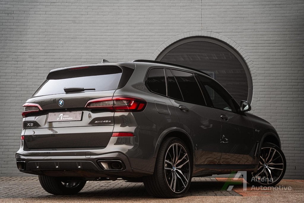 BMW X5 xDrive45e Executive M-sport, BTW comfortstoelen, 360,, Automaat, 12 maanden, Gebruikt, 394 pk