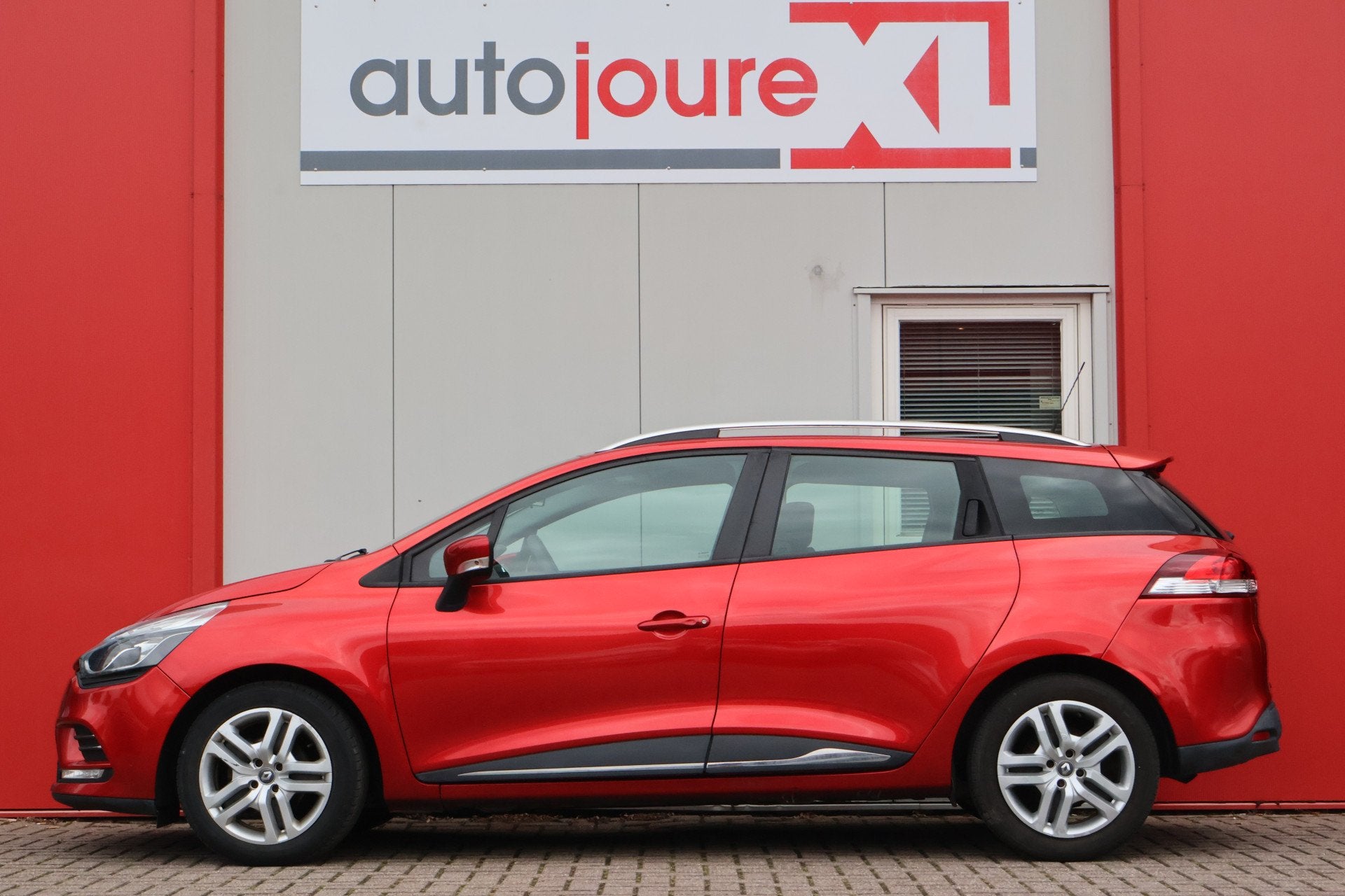 Renault Clio Estate 0.9 TCe Zen | Origineel NL | Airco | Cru, Auto's, Voorwielaandrijving, 898 cc, Gebruikt, 580 kg