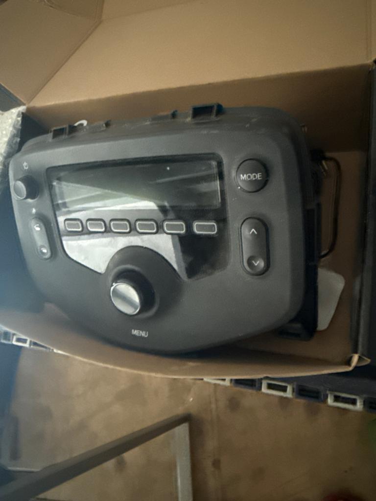 Goed werkende BT radio voor Peugeot 108, Auto diversen, Ophalen of Verzenden, Gebruikt