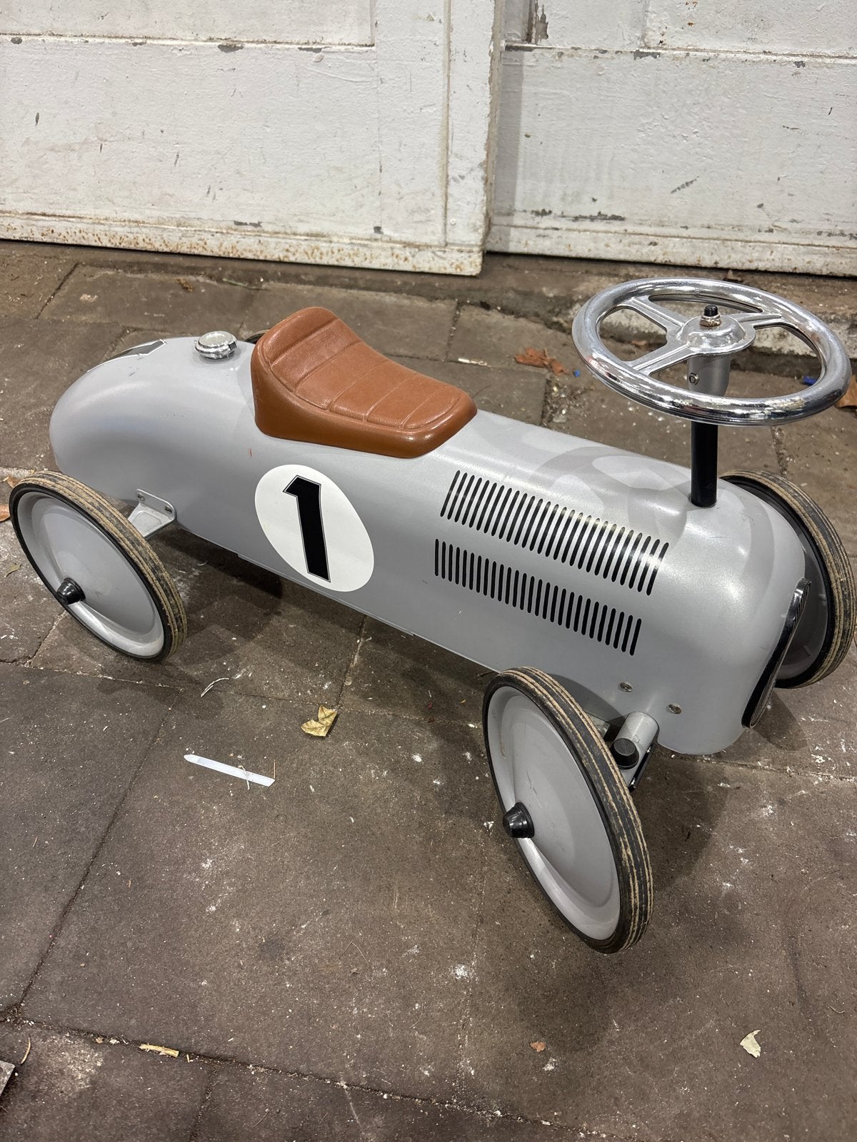 Vintage Stijl Loopauto - Grijs met Nummer 1, Ophalen of Verzenden, Gebruikt, Loopvoertuig