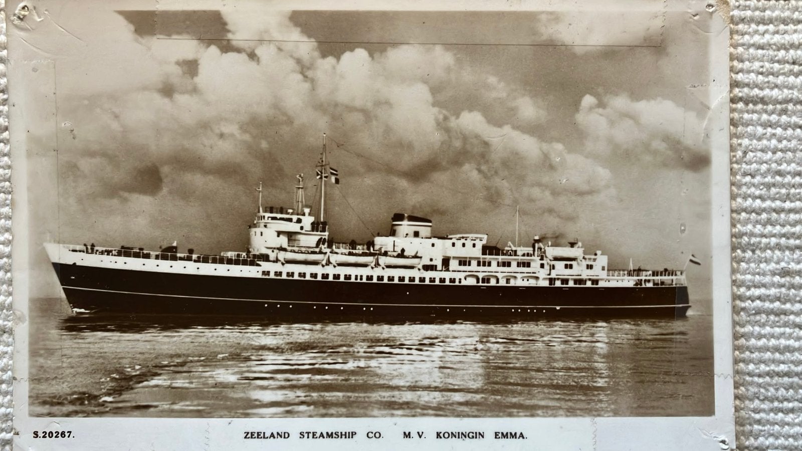 Hoek van Holland   - Harwich boot  KONINGIN EMMA  1939, Ophalen of Verzenden, 1920 tot 1940, Zuid-Holland