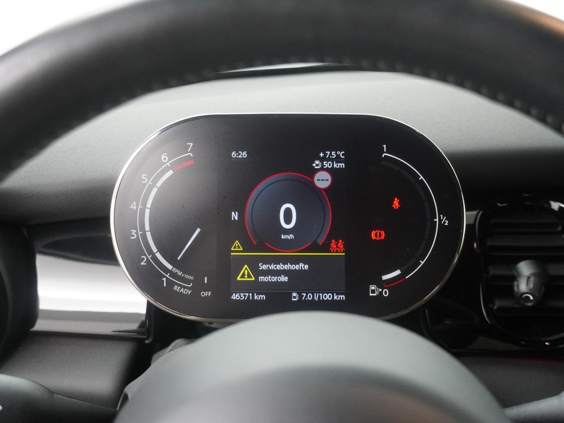 MINI 3-deurs Cooper JCW pakket | Cruise | Achteruitrijcamera, Auto's, Mini, Voorwielaandrijving, 136 pk, Gebruikt, Met garantie (alle)