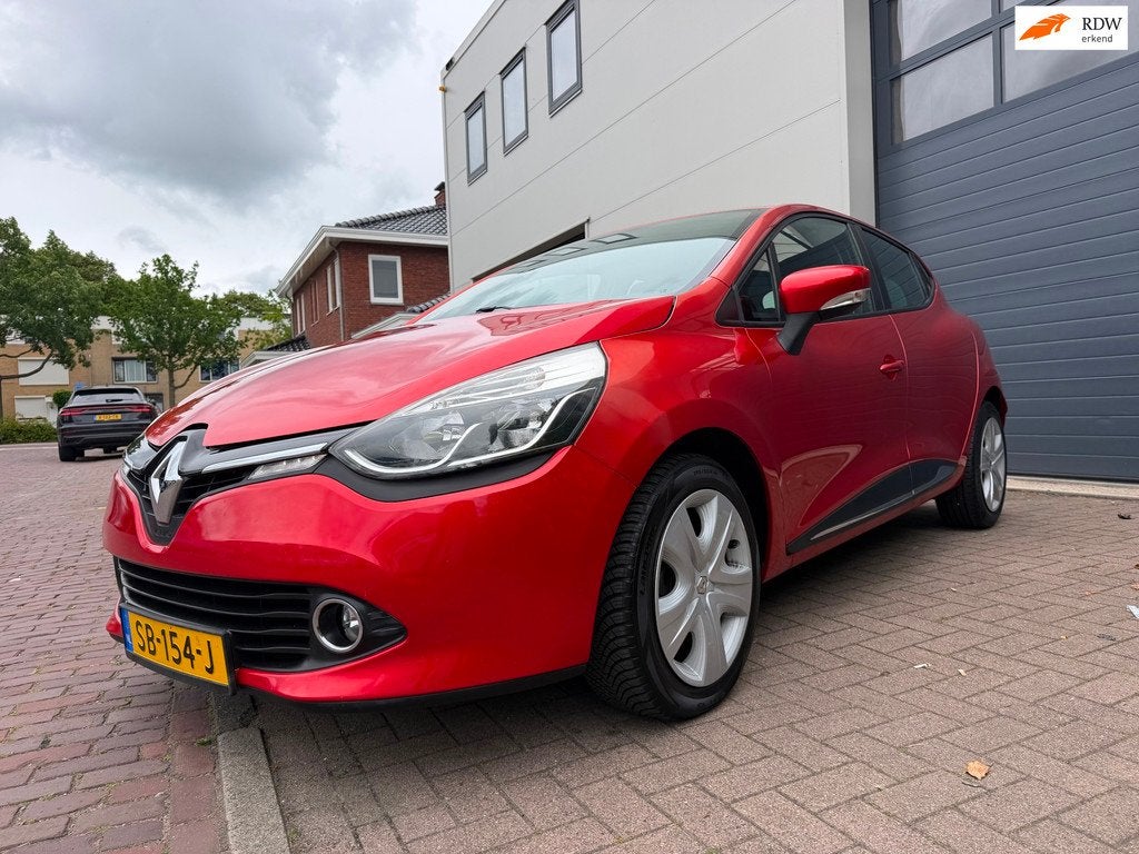 Renault Clio 0.9 TCe Dynamique/Goed-onderhouden/Navi/Cruise-, Voorwielaandrijving, 898 cc, Electronic Stability Program (ESP)