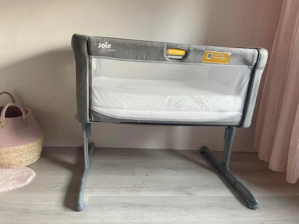 Joie Roomie co-sleeper, Kinderen en Baby's, Ophalen, Gebruikt, Wieg