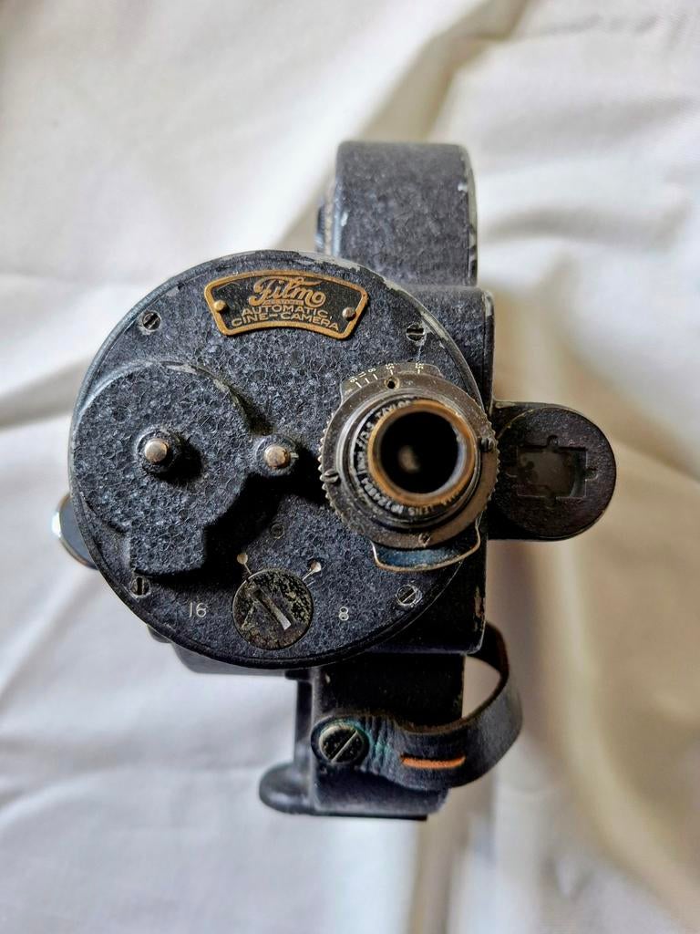 Te koop: Bell  & Howell Filmo automatic 16mm camera, Audio, Tv en Foto, Filmrollen, Ophalen of Verzenden, 16mm film