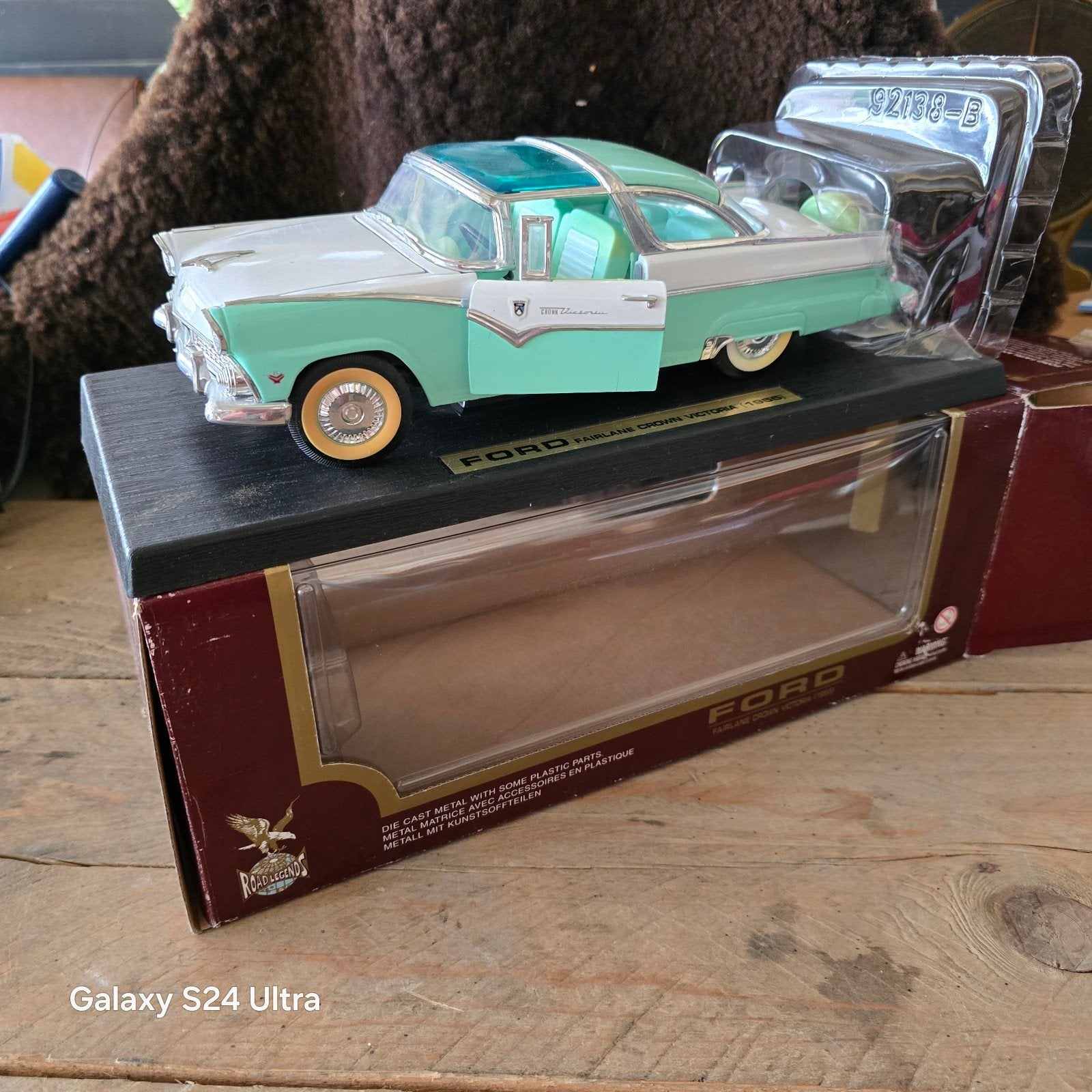 1955 Ford Fairlane Crown Victoria, Hobby en Vrije tijd, Modelauto's | 1:18, Ophalen of Verzenden