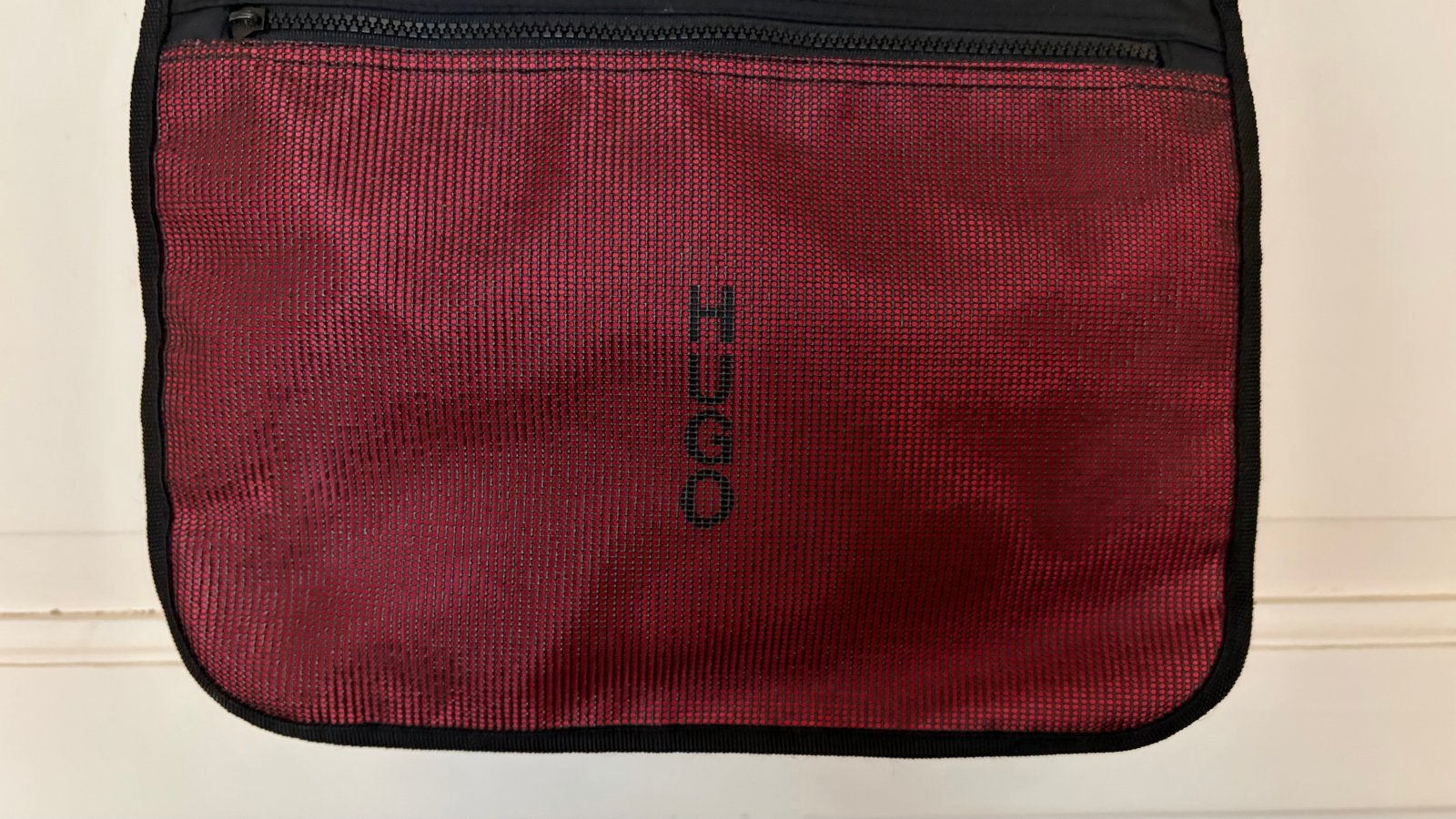 Hugo Boss trendy schoudertas - Rood/Zwart, Sieraden, Tassen en Uiterlijk, Ophalen, Gebruikt, Rood, Overige merken