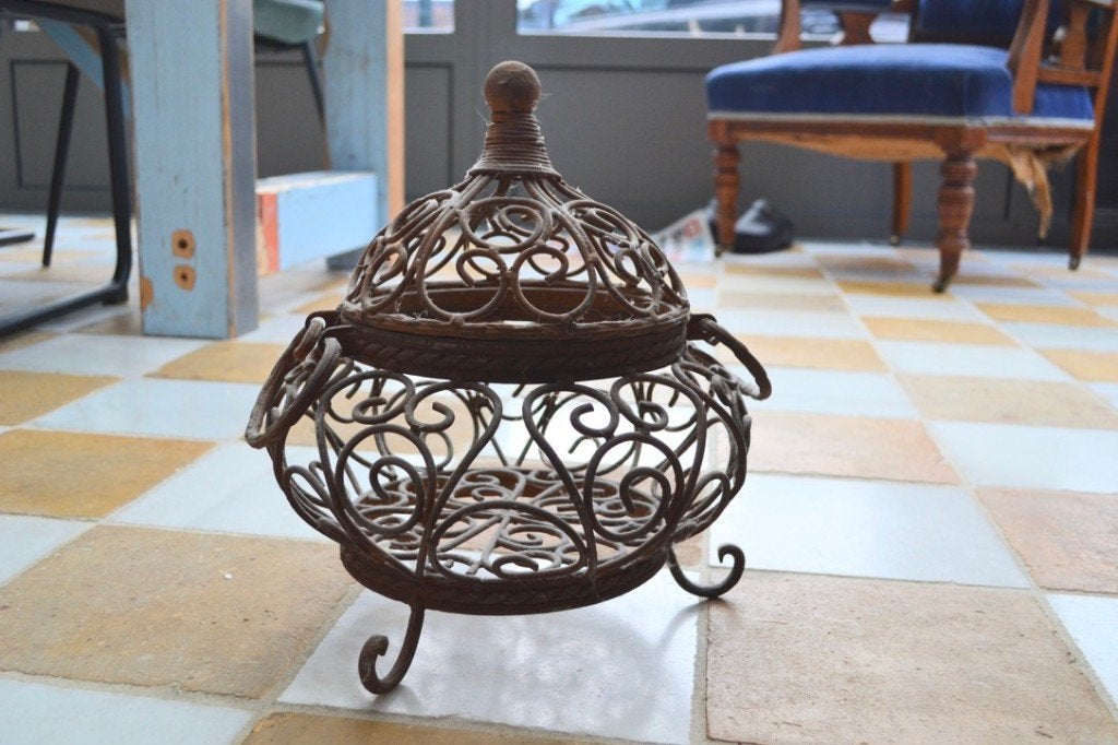 Brocante smeedijzeren mand met deksel (Franse stijl), Ophalen, Gebruikt, Mand, Rond