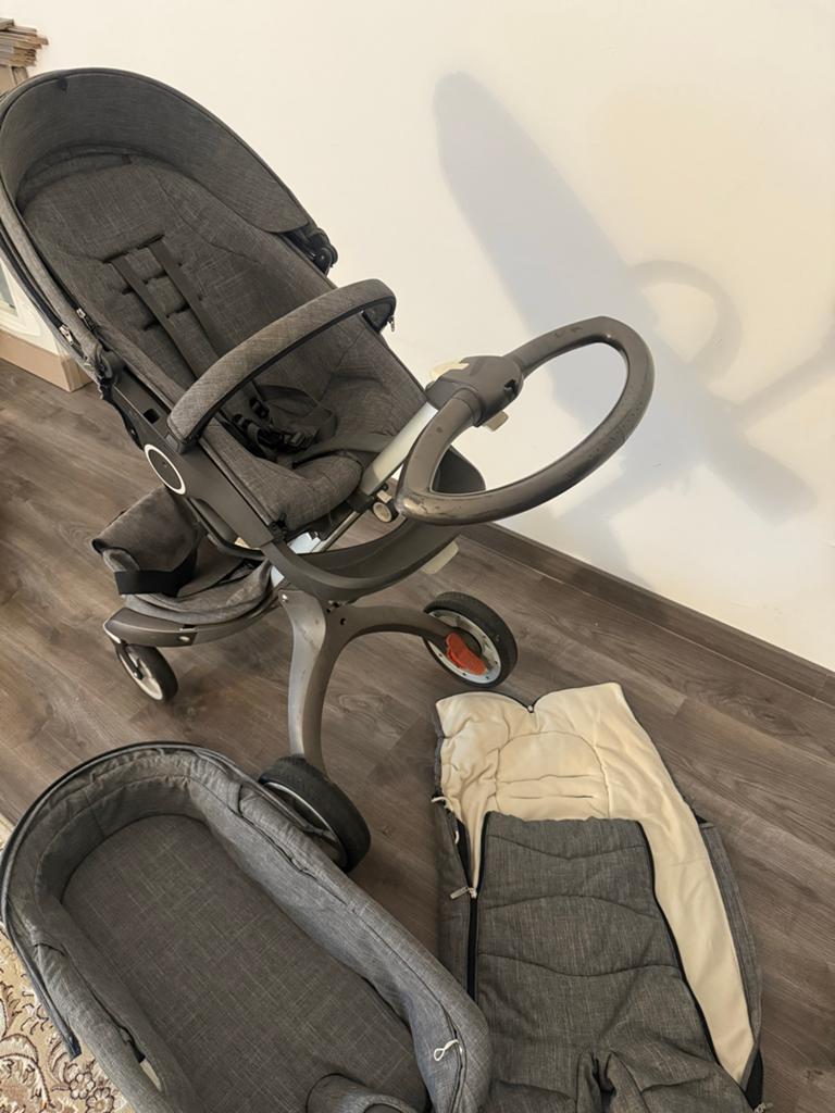 Kinderwagen Stokke Complete Set met Autostoel en Reiswieg, Ophalen of Verzenden, Zo goed als nieuw