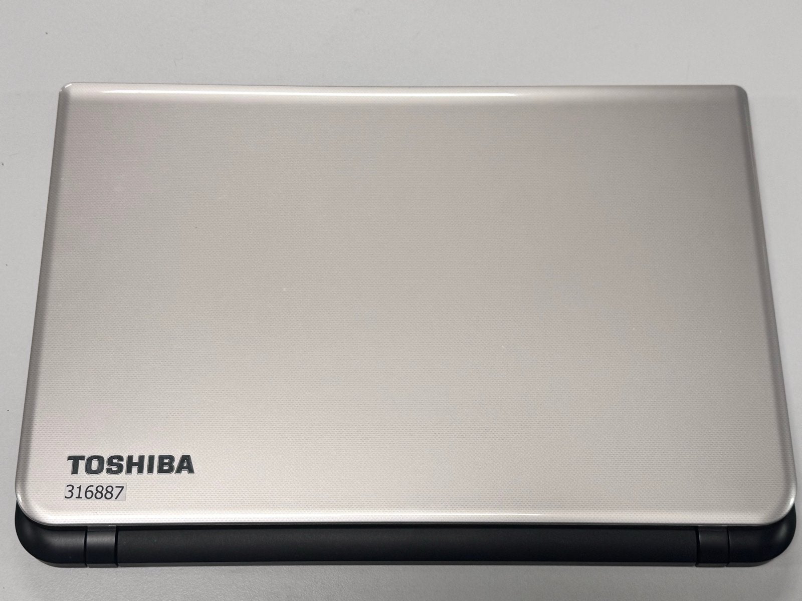 Toshiba Satellite L50D-B-16M Laptop - AMD A8, 8GB RAM, Gebruikt, HDD, 2 tot 3 Ghz, 8 GB