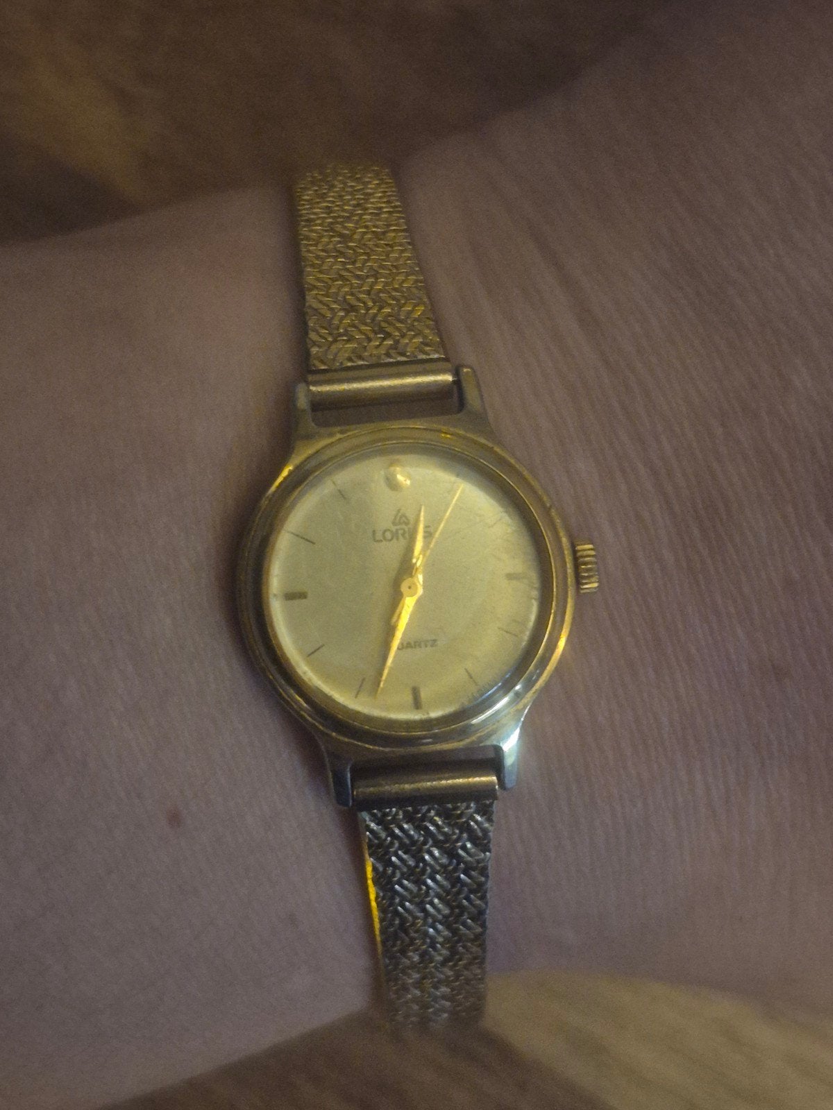 Vintage Lotus goudkleurig quartz horloge, Sieraden, Tassen en Uiterlijk, Ophalen of Verzenden, Staal, Overige merken, 1960 of later