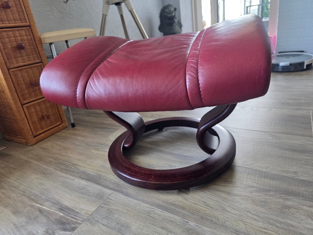 Stressless voetenbankje bordeaux rood, Minder dan 50 cm, Gebruikt, Minder dan 50 cm, Ophalen of Verzenden