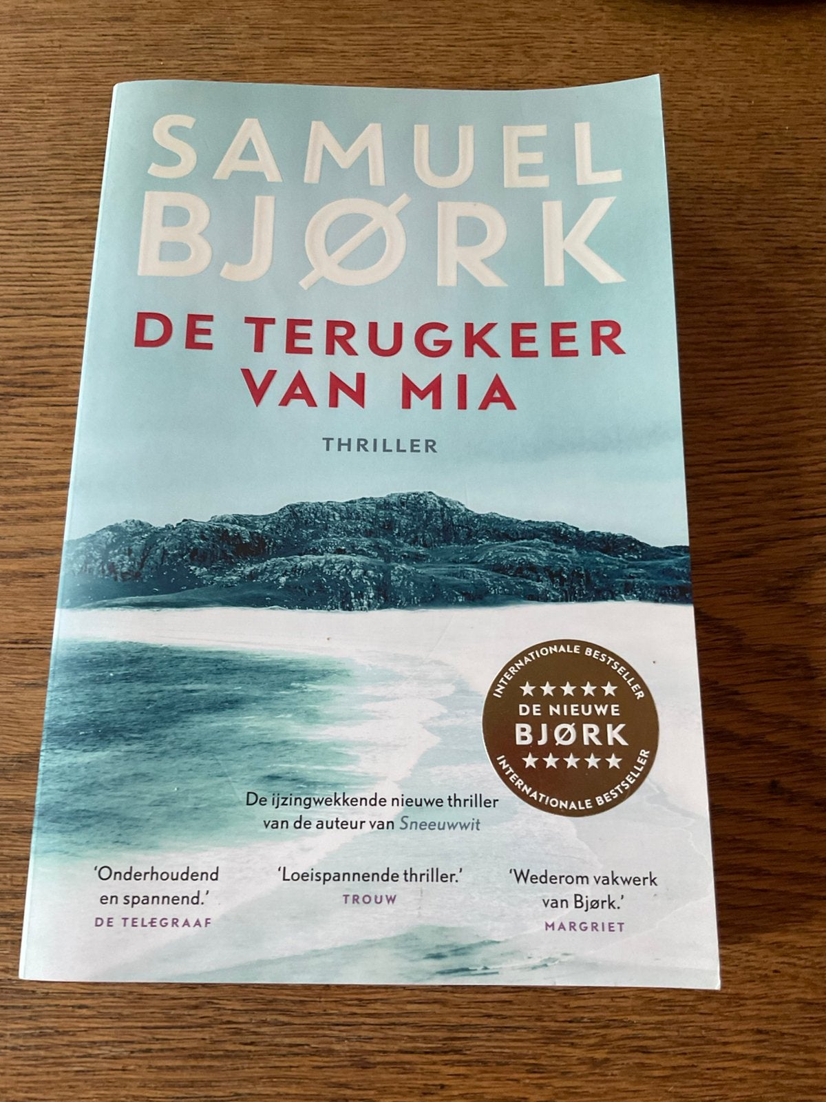 Samuel Bjork - De terugkeer van Mia, Boeken, Ophalen of Verzenden, Zo goed als nieuw, Samuel Bjork