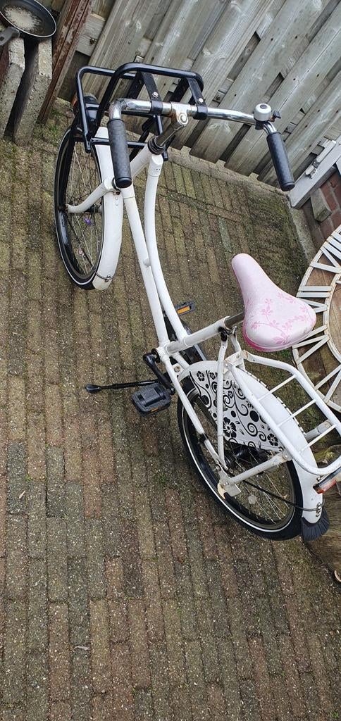 Meisjes fiets  leuke op stap fiets..met mand  of poppen rek., Ophalen of Verzenden, Gebruikt, 20 inch