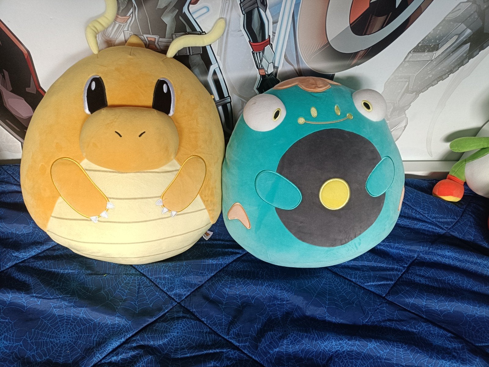 Pokémon knuffels: Dragonite en Froakie Squishmallows, Geel, Overige typen, Ophalen of Verzenden, Zo goed als nieuw