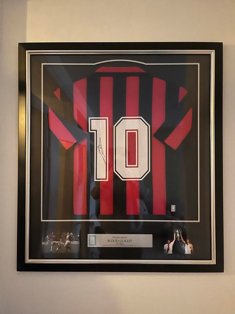 Gesigneerd Ruud Gullit AC Milan Shirt - Ingelijst, Ophalen of Verzenden, Zo goed als nieuw, Buitenlandse clubs, Shirt