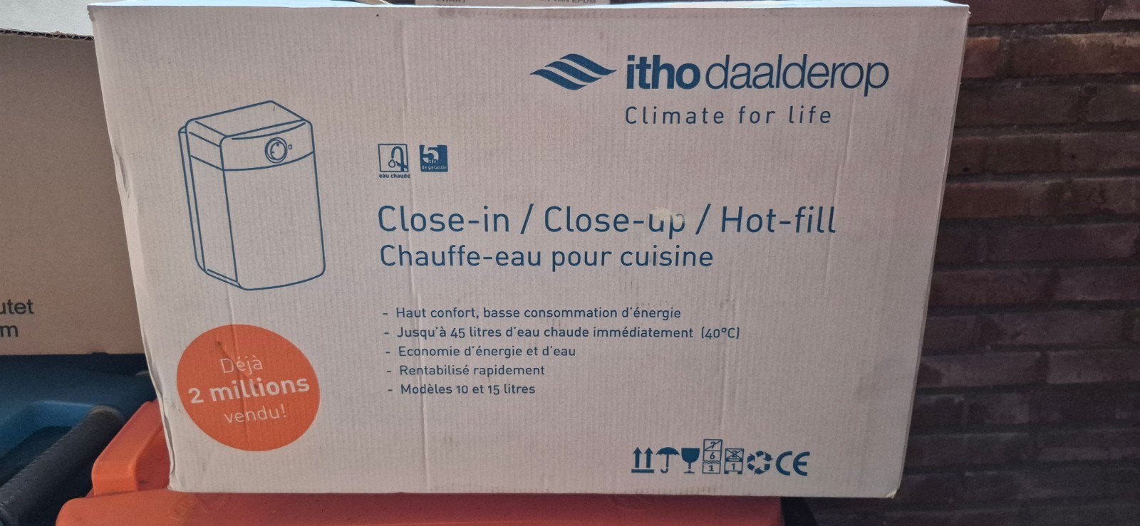 boiler 10 l close up, Doe-het-zelf en Verbouw, Ophalen, Nieuw, Schakelaar
