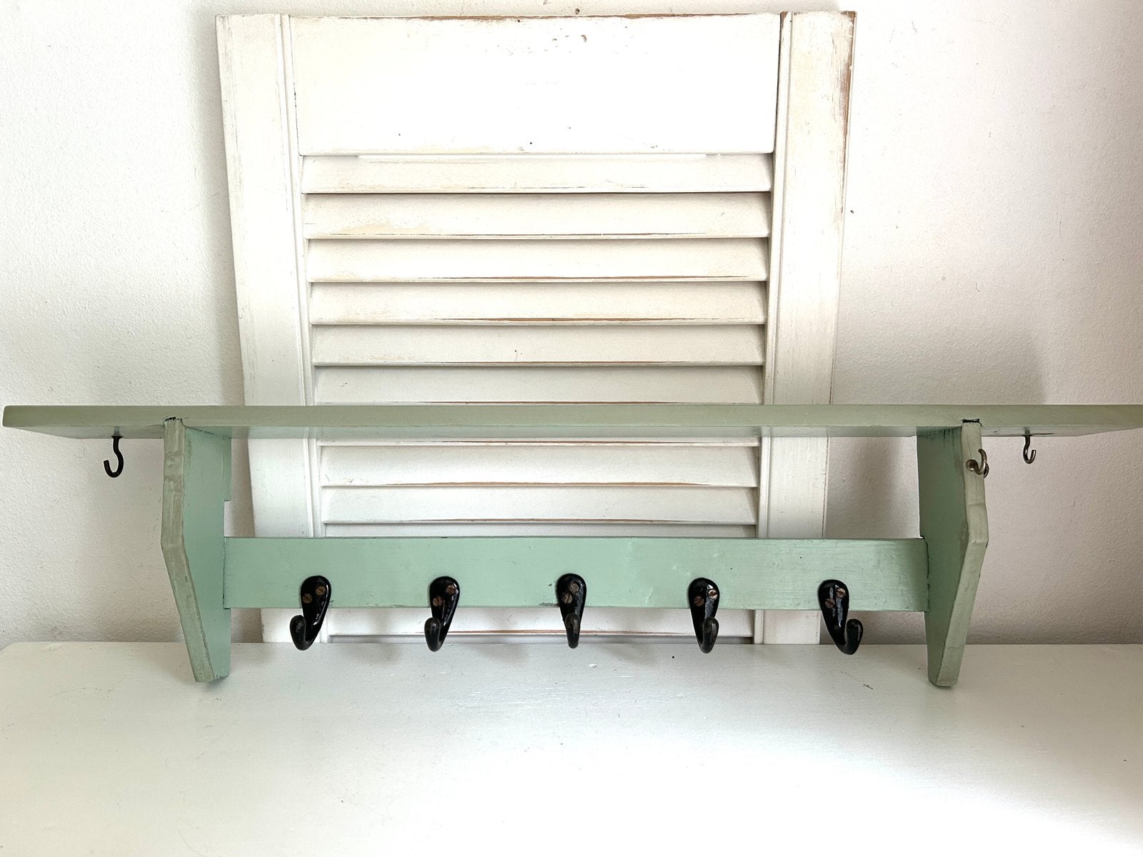 Vintage saliegroen houten kapstokje 5 haken 65 cm, Ophalen