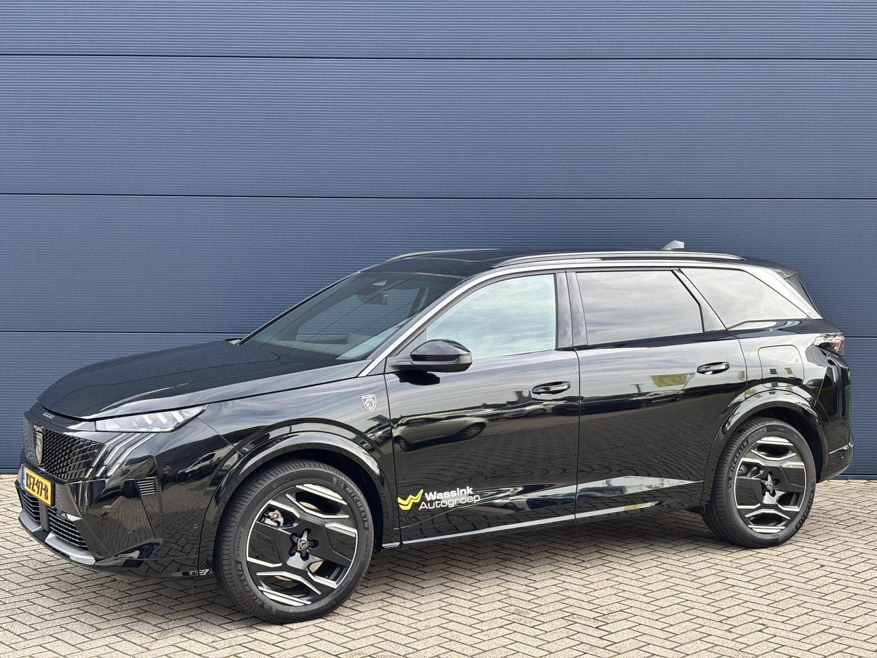 Peugeot E-5008 GT Exclusive 73 kWh 7p | Navigatie | 360 came, Auto's, Automaat, Gebruikt, 213 pk, 7 stoelen
