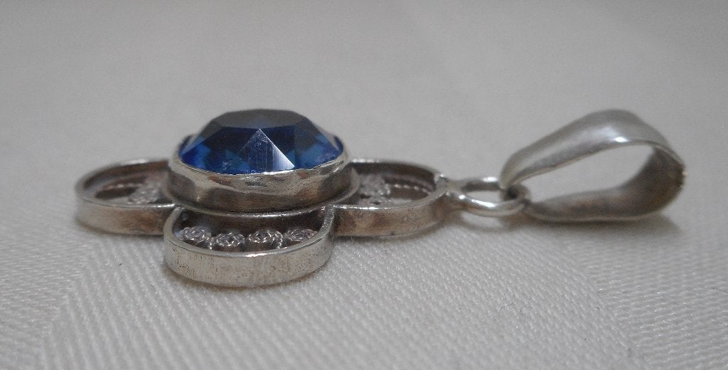 Zilveren antieke hanger met blauwe steen nr.450, Sieraden, Tassen en Uiterlijk, Antieke sieraden, Verzenden, Zilver, Hanger