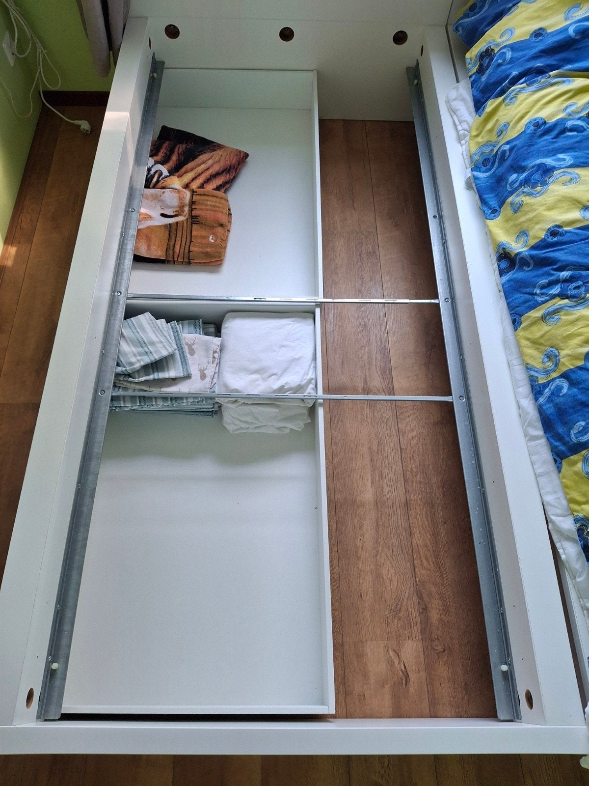 IKEA BED COMPLEET MET OPBERGLADES!, Huis en Inrichting, Slaapkamer | Complete slaapkamers, Ophalen, Zo goed als nieuw, Eenpersoons