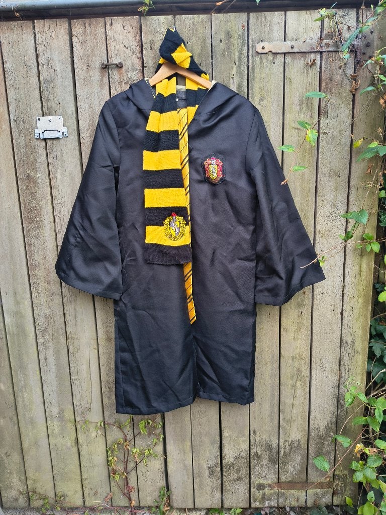 Harry Potter 5 delige kleding set maat S, Kleding | Dames, Onbekend, Ophalen of Verzenden, Zo goed als nieuw