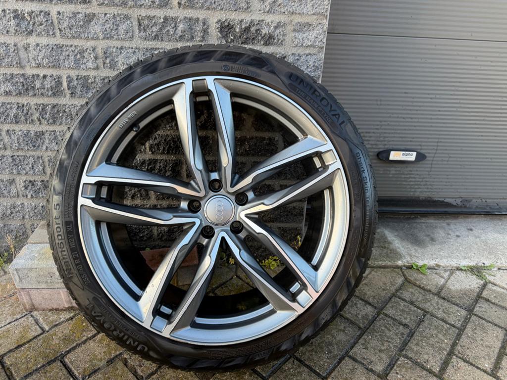 Audi velgen 21 inch met banden 255/40 R21, Gebruikt, 255 mm, Banden en Velgen, Personenwagen