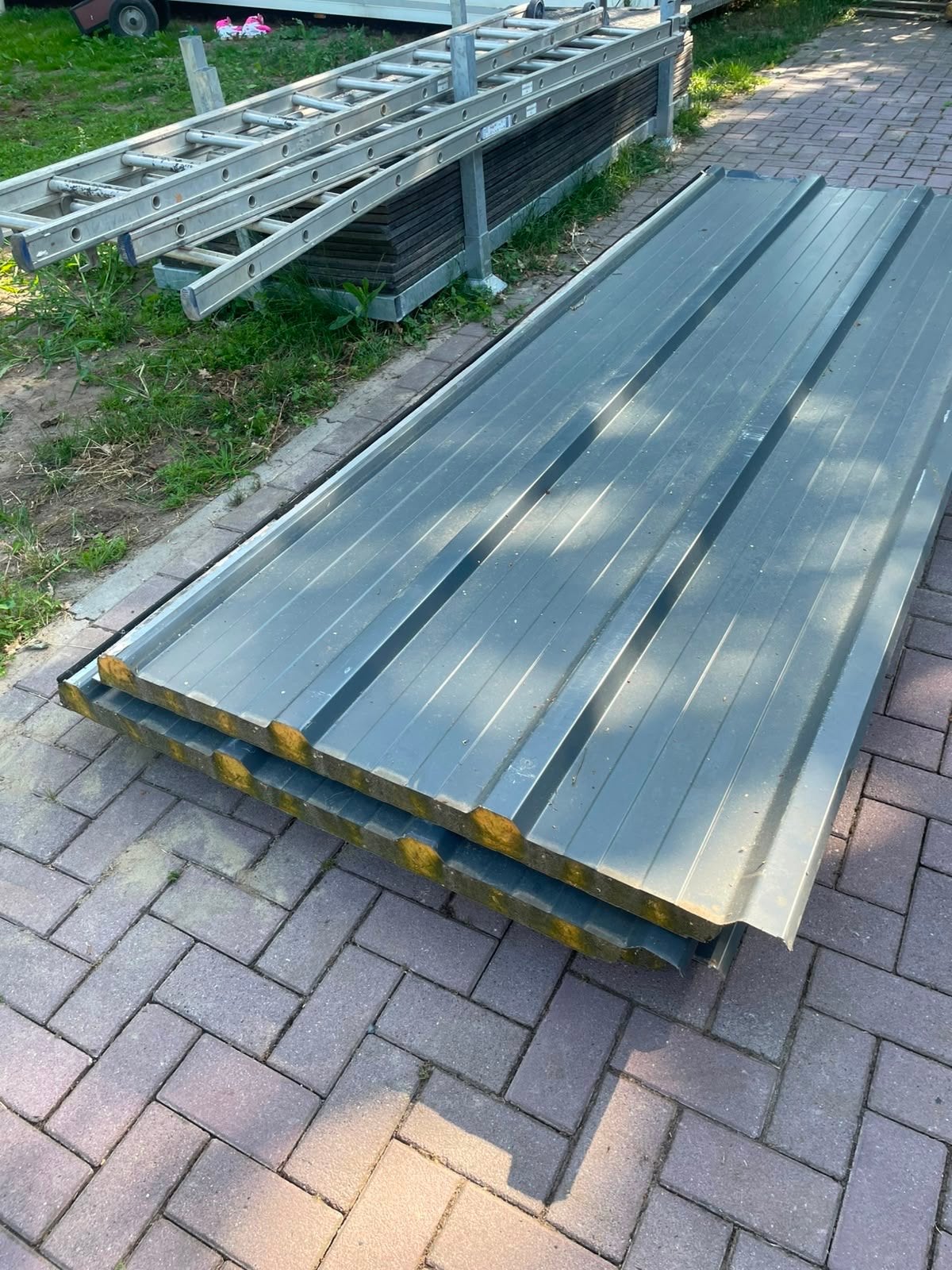 Sandwich panelen antraciet 21m2, Doe-het-zelf en Verbouw, Dakpannen en Dakbedekking, Gebruikt, 15 m² of meer, Metaal, Grijs