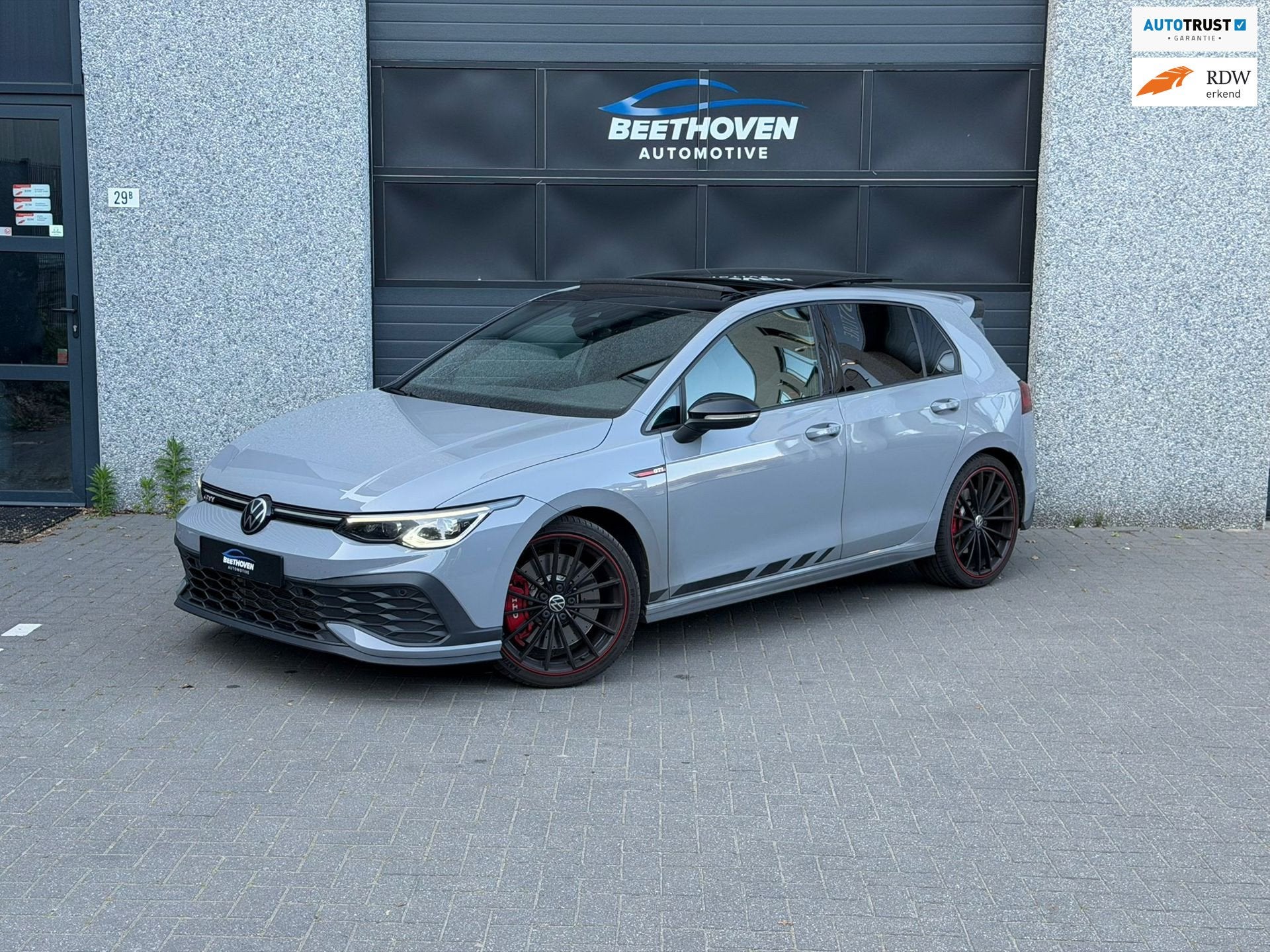 Volkswagen GOLF 2.0 GTI Clubsport Matrix/H&K//Pano, Dealer onderhouden, Euro 6, 4 cilinders, 1984 cc