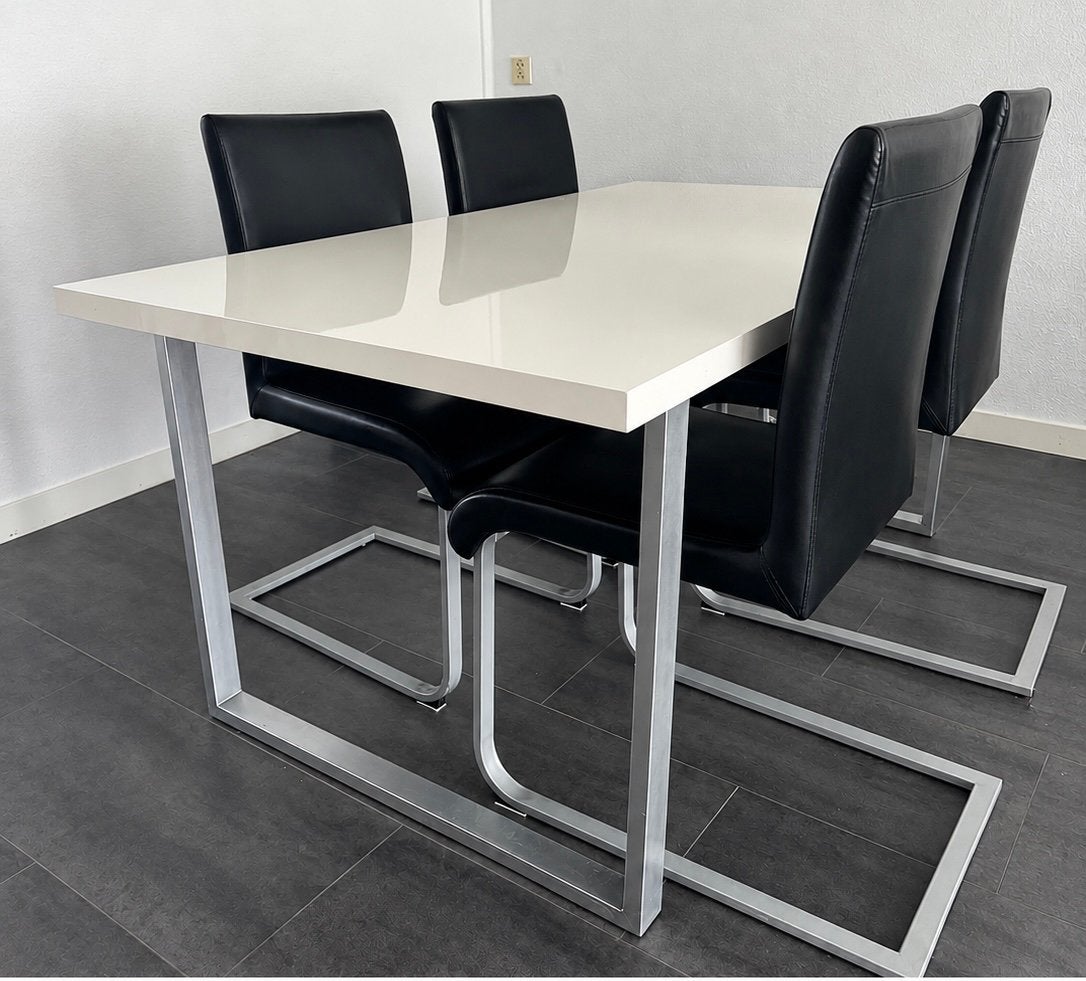 Eettafel met 4 stoelen te koop, Ophalen, 50 tot 100 cm, Zo goed als nieuw, 150 tot 200 cm