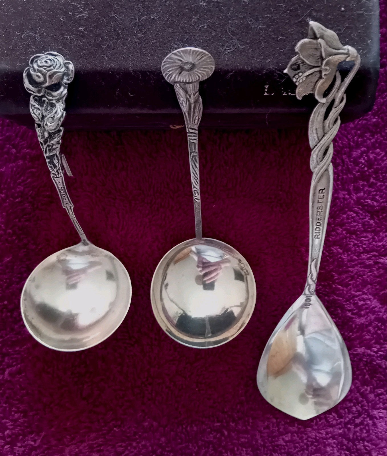 Set van 3 zilveren (835) lepels met decoratieve handvatten, Ophalen of Verzenden