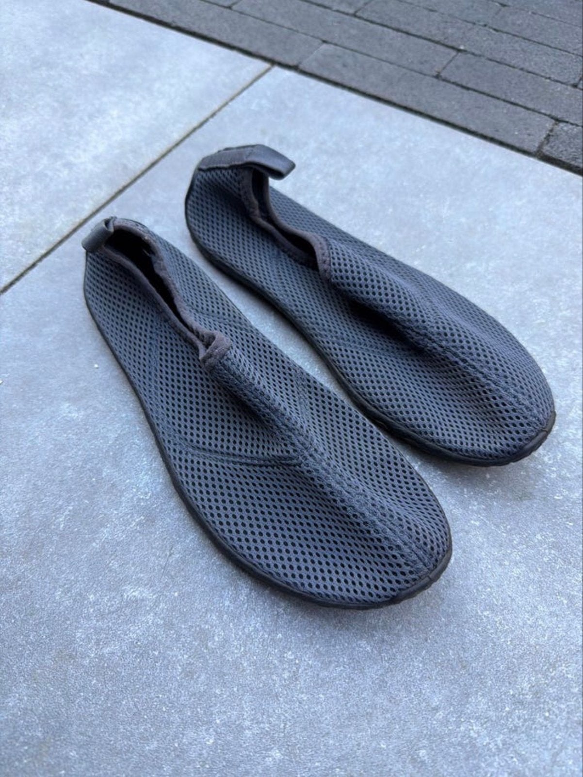 Decathlon Aquashoes 100 waterschoenen grijs maat 36-37, Watersport en Boten, Ophalen, Gebruikt, Dame of Heer, Zeil- of Surfschoenen