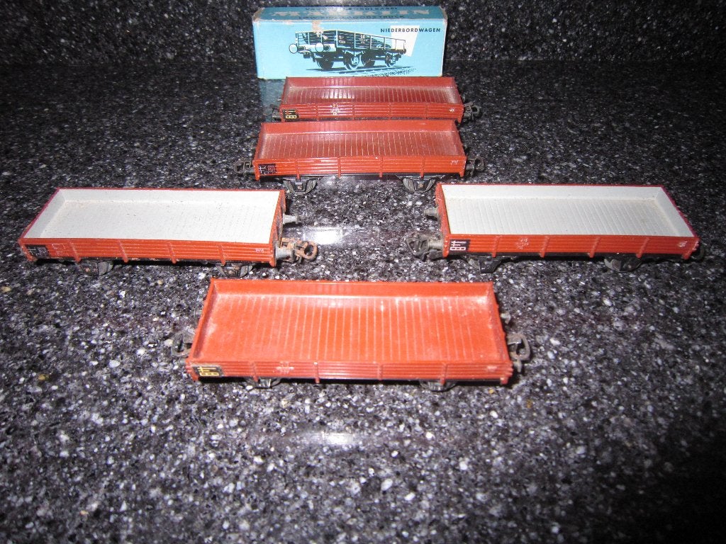 Marklin 5 lage bakwagens 4503., Hobby en Vrije tijd, Modeltreinen | H0, Wisselstroom, Gebruikt, Wagon, Ophalen of Verzenden